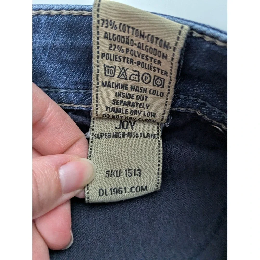 DL1961 Womens Joy Super High Rise Flare Jeans sz 28 Dark Wash Blue 4 Way Stretch - Picture 15 of 16